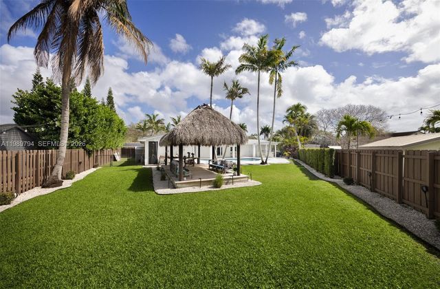 17520 SW 89th Ave, Palmetto Bay, FL 33157