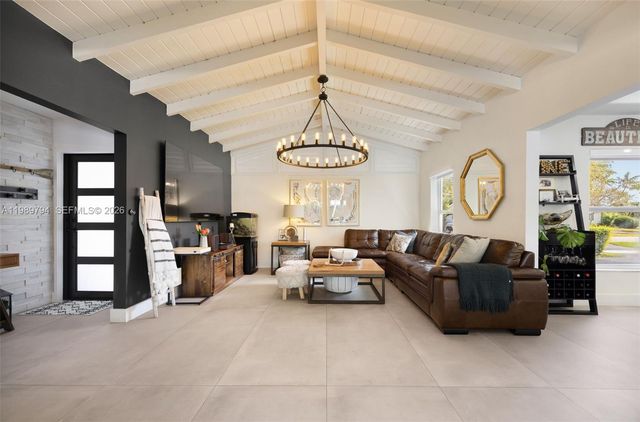 17520 SW 89th Ave, Palmetto Bay, FL 33157