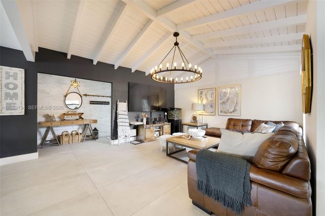 17520 SW 89th Ave, Palmetto Bay, FL 33157