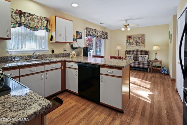 8 Morning Glory Lane, Whiting, NJ 08759