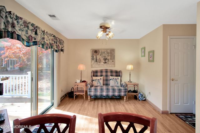 8 Morning Glory Lane, Whiting, NJ 08759