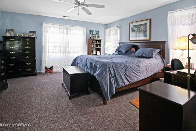 8 Morning Glory Lane, Whiting, NJ 08759