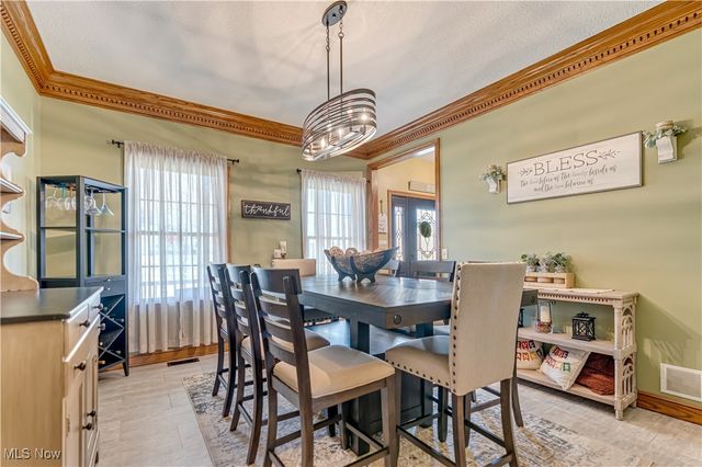 6880 Birchbark Avenue NE, Canton, OH 44721