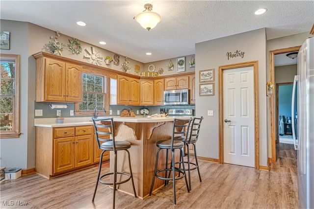 6880 Birchbark Avenue NE, Canton, OH 44721