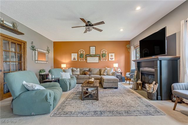 6880 Birchbark Avenue NE, Canton, OH 44721