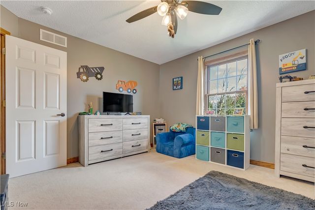 6880 Birchbark Avenue NE, Canton, OH 44721