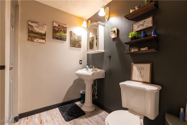 6880 Birchbark Avenue NE, Canton, OH 44721