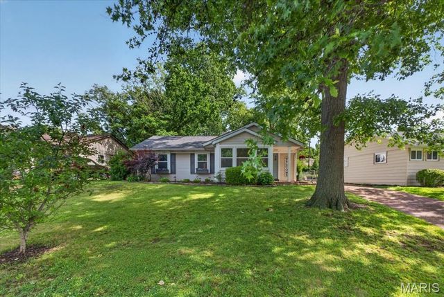 9954 Clearwater Drive, Unincorporated, MO 63123