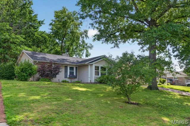 9954 Clearwater Drive, Unincorporated, MO 63123