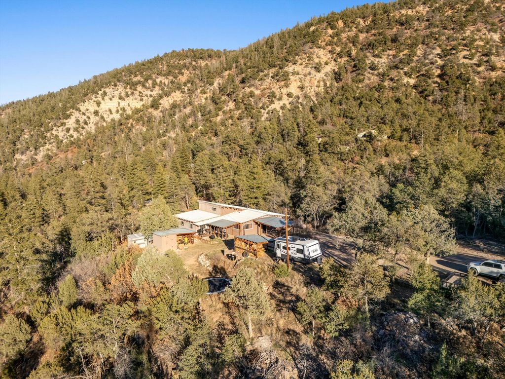 Image 3 of property listing at 750 San Diego Loop, Jemez Springs, NM 87025