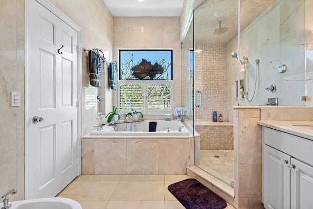 19 E Ocean Avenue, Ocean Ridge, FL 33435