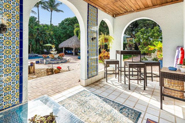 19 E Ocean Avenue, Ocean Ridge, FL 33435