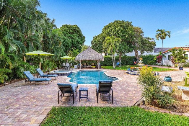 19 E Ocean Avenue, Ocean Ridge, FL 33435