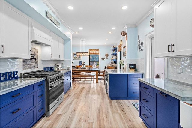 19 E Ocean Avenue, Ocean Ridge, FL 33435