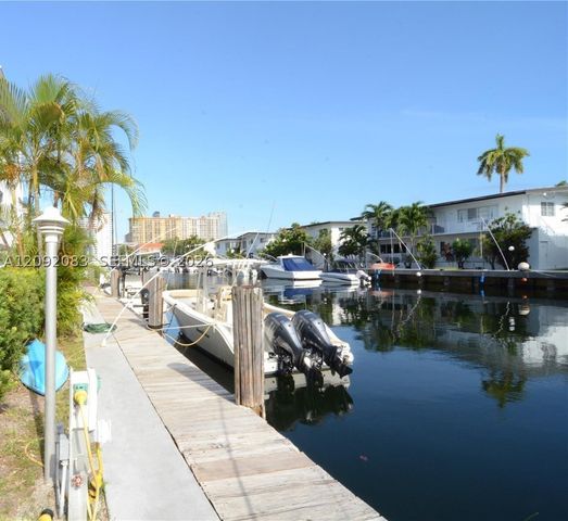 3702 NE 171st St 6, North Miami Beach, FL 33160
