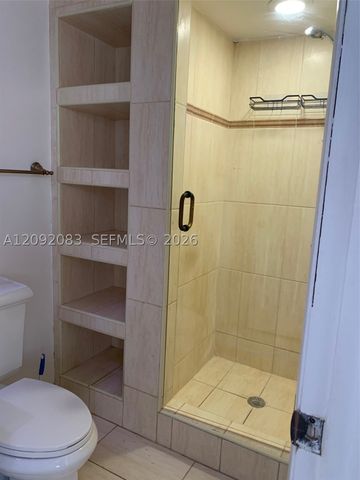 3702 NE 171st St 6, North Miami Beach, FL 33160