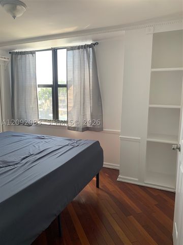 3702 NE 171st St 6, North Miami Beach, FL 33160