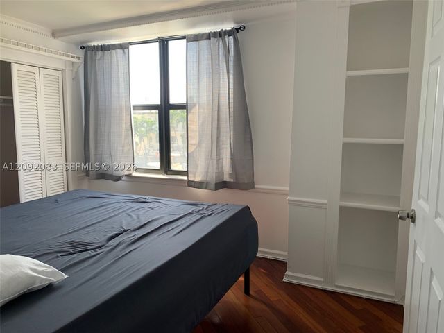 3702 NE 171st St 6, North Miami Beach, FL 33160