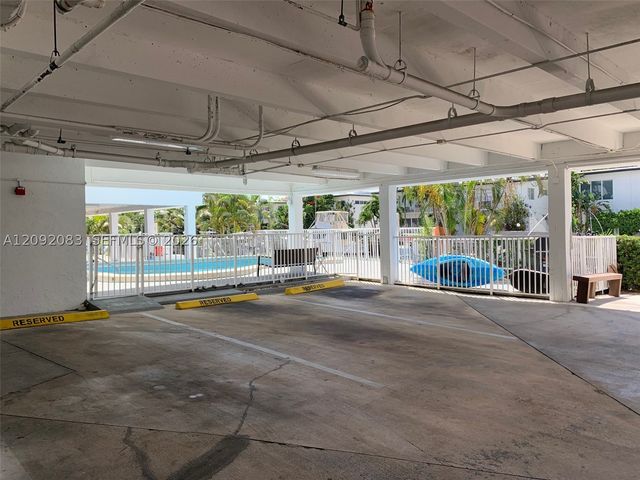 3702 NE 171st St 6, North Miami Beach, FL 33160