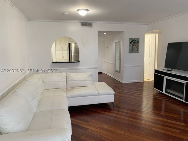 3702 NE 171st St 6, North Miami Beach, FL 33160