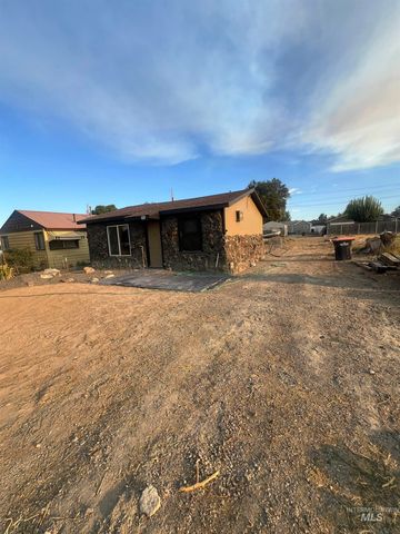 556 Gardner Ave, Twin Falls, ID 83301