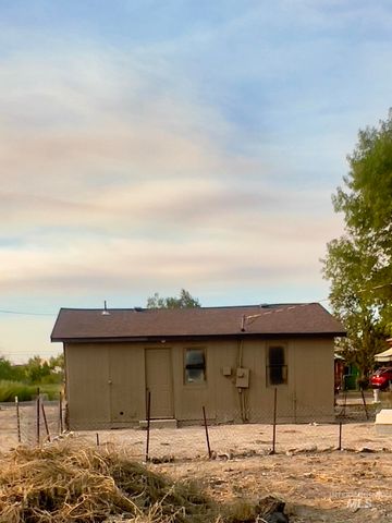 556 Gardner Ave, Twin Falls, ID 83301