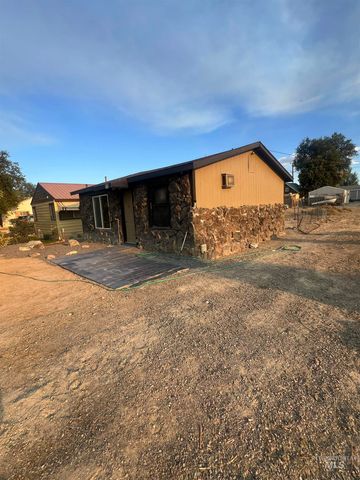 556 Gardner Ave, Twin Falls, ID 83301