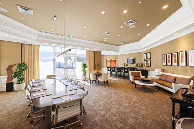 2700 N Ocean Drive 905b, Singer Island, FL 33404