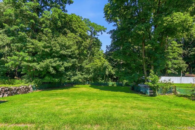 159 Locust Avenue, Cortlandt Manor, NY 10567