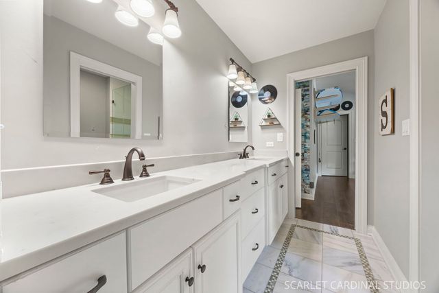 835 S Wright Street, Naperville, IL 60540