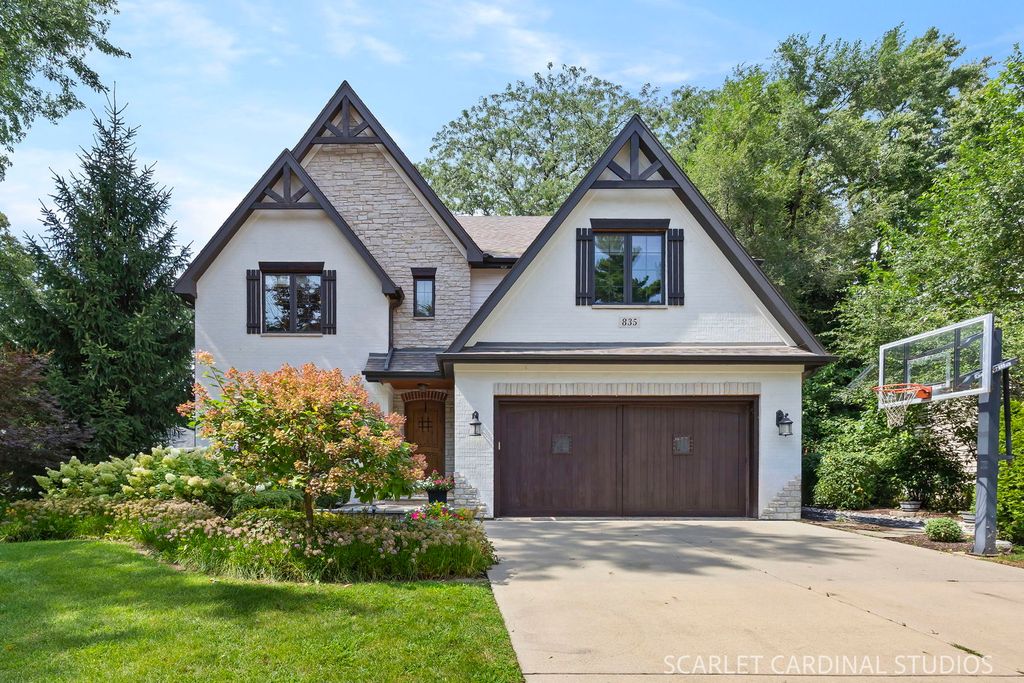 835 S Wright Street, Naperville, IL 60540