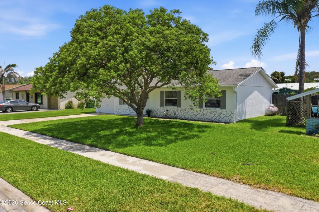 2803 Kensington Drive, Melbourne, FL 32935