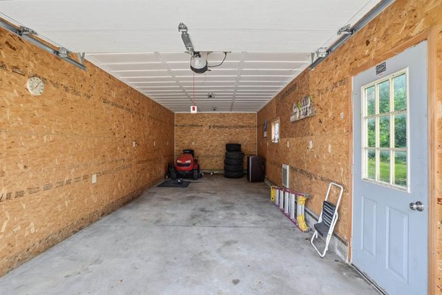 1219 Western Avenue, Cedar Falls, IA 50613
