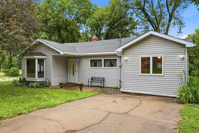 1219 Western Avenue, Cedar Falls, IA 50613