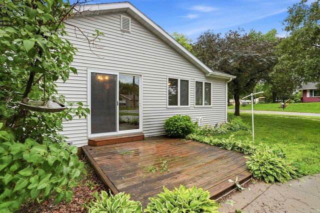 1219 Western Avenue, Cedar Falls, IA 50613