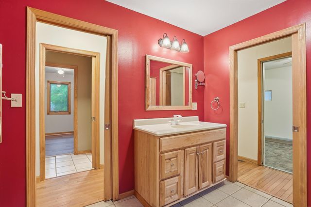 1219 Western Avenue, Cedar Falls, IA 50613