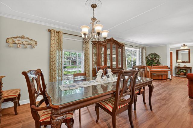 2214 Ravinia Drive, Arlington, TX 76012