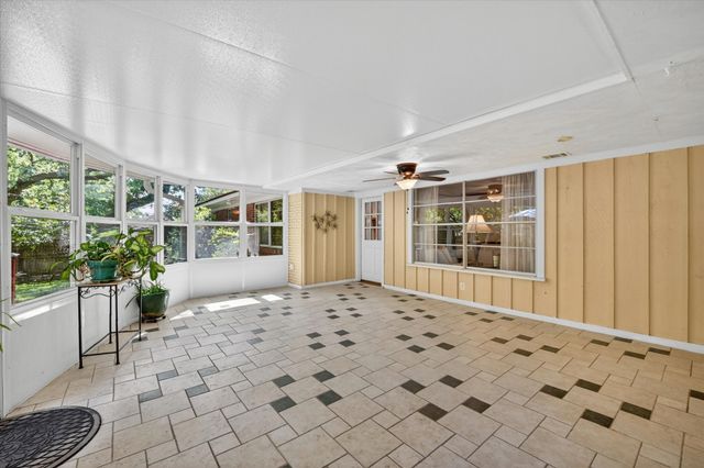 2214 Ravinia Drive, Arlington, TX 76012