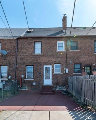 5845 Miller Road, Dearborn, MI 48126