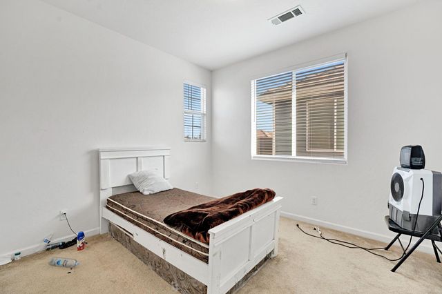 4421 W Pinsapo Drive, Fresno, CA 93722