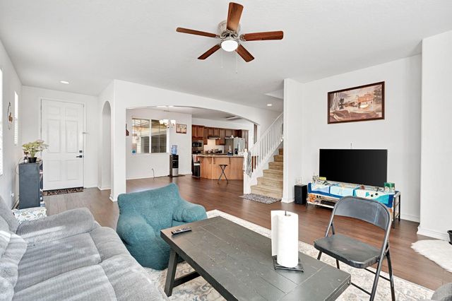 4421 W Pinsapo Drive, Fresno, CA 93722