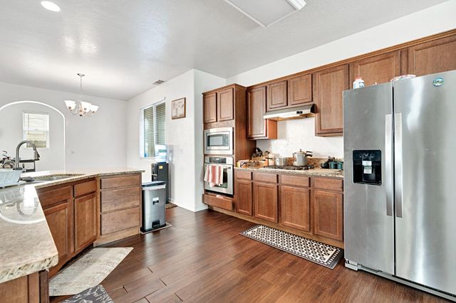 4421 W Pinsapo Drive, Fresno, CA 93722