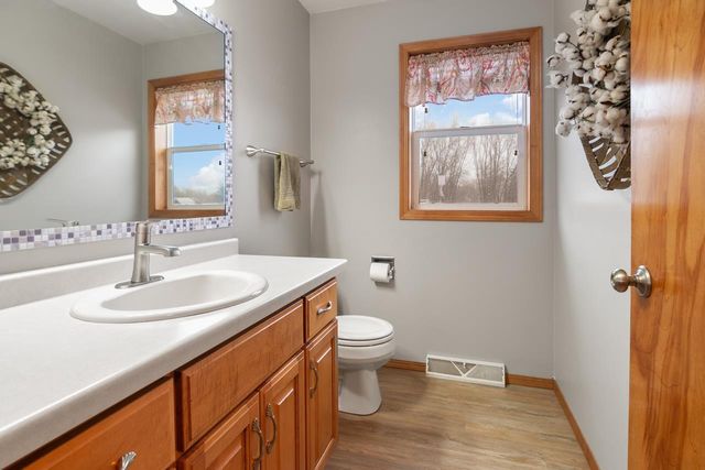 5093 SNAPDRAGON CIRCLE, Little Suamico, WI 54141