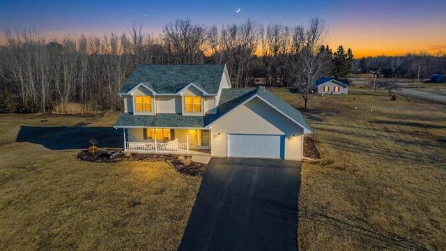 5093 SNAPDRAGON CIRCLE, Little Suamico, WI 54141