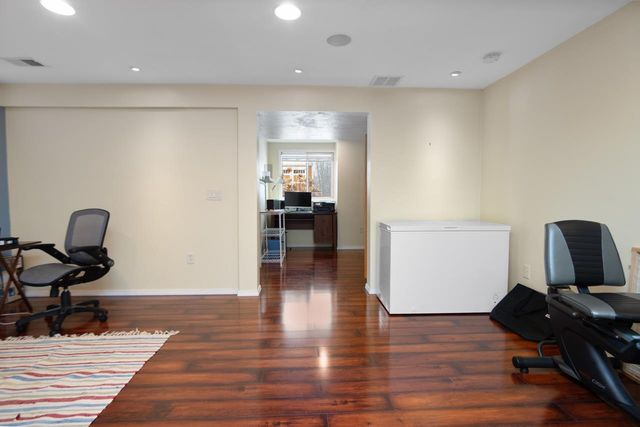 5093 SNAPDRAGON CIRCLE, Little Suamico, WI 54141