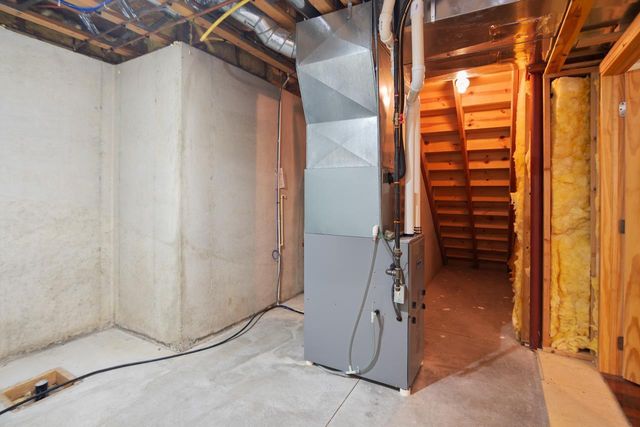 5093 SNAPDRAGON CIRCLE, Little Suamico, WI 54141