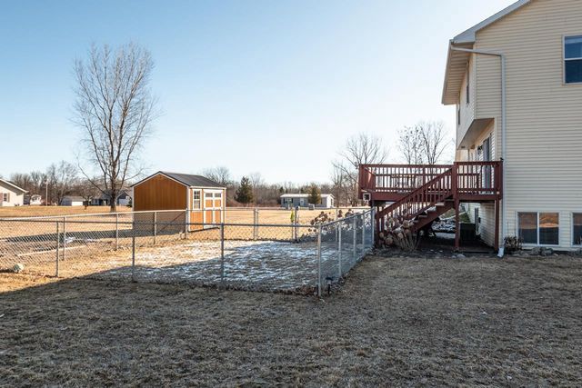 5093 SNAPDRAGON CIRCLE, Little Suamico, WI 54141