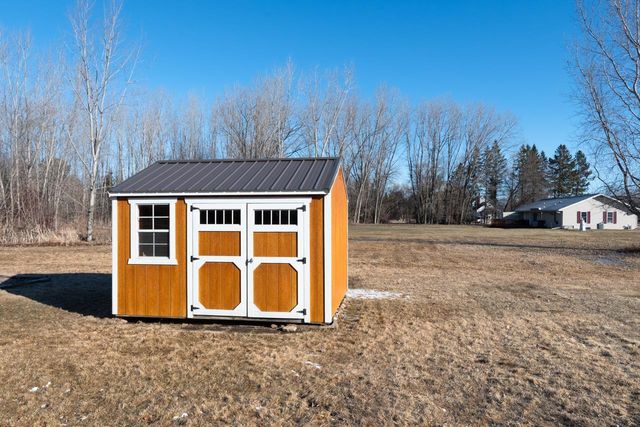 5093 SNAPDRAGON CIRCLE, Little Suamico, WI 54141