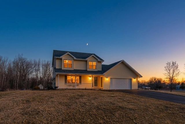 5093 SNAPDRAGON CIRCLE, Little Suamico, WI 54141