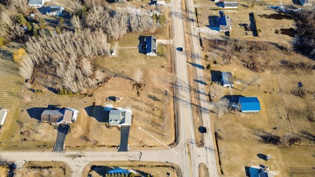 5093 SNAPDRAGON CIRCLE, Little Suamico, WI 54141